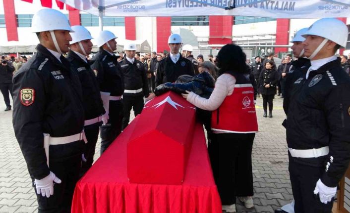 Malatya’da kazada şehit olan polis memuru için tören düzenlendi