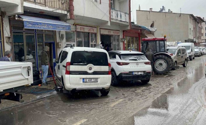 Malazgirt’teki lastikçilerde yoğun mesai