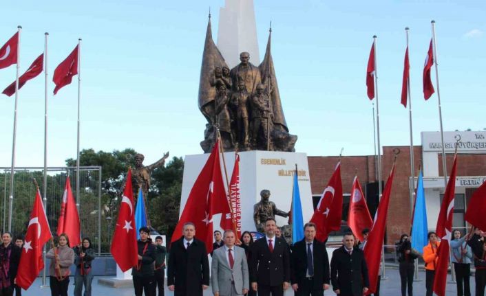 Manisa’da 24 Kasım Öğretmenler Günü kutlandı