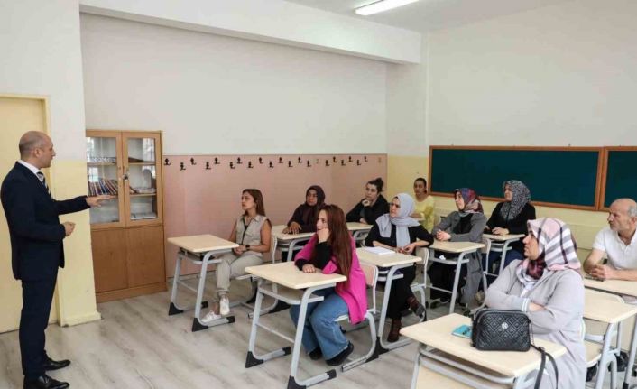 MEB, ebeveynlere "Maarif Modeli" okulları açıyor