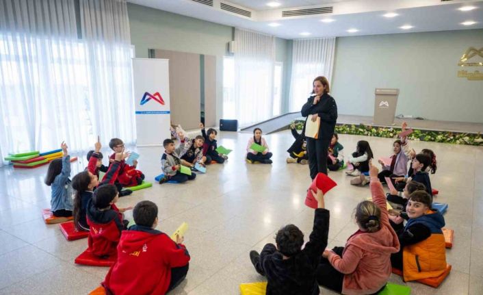 Mersin’de çocuklara, hakları düzenlenen etkinlikle anlatıldı