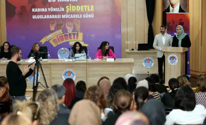 Mersin’de ’Sözümüz bitmedi, şiddeti durduracağız’ paneli