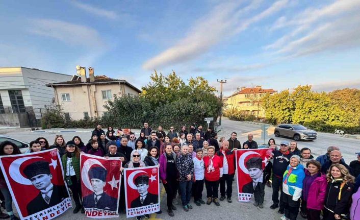 Mysia Yolları’nda Atatürk’ü anma yürüyüşü