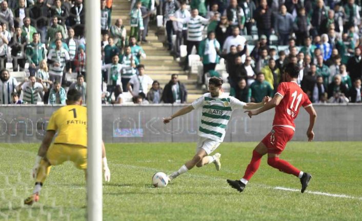 Nesine 3. Lig: Bursaspor: 4 - Kuşadasıspor: 1