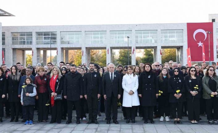 Nilüfer’de Ulu Önder Atatürk özlemle anıldı