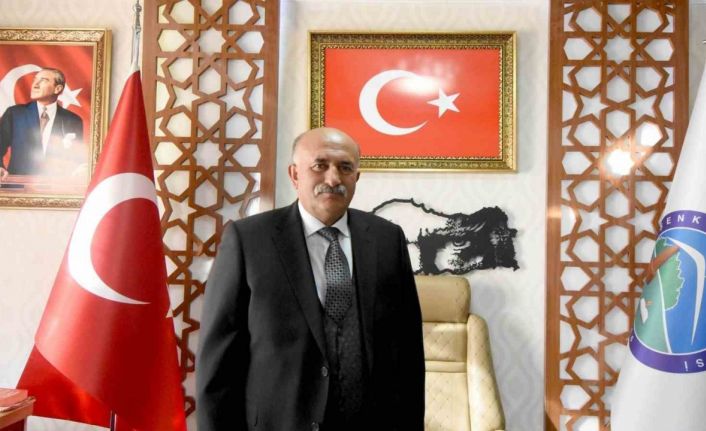 Özcan: ’Öğretmenlerimiz, eğitimin ve öğretimin temel taşı’