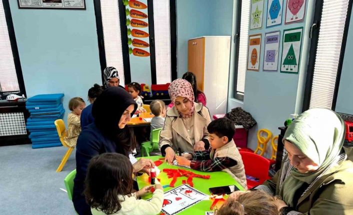 Plevne Anne Çocuk Oyun Evi’nde Kızılay Haftası’na özel etkinlik