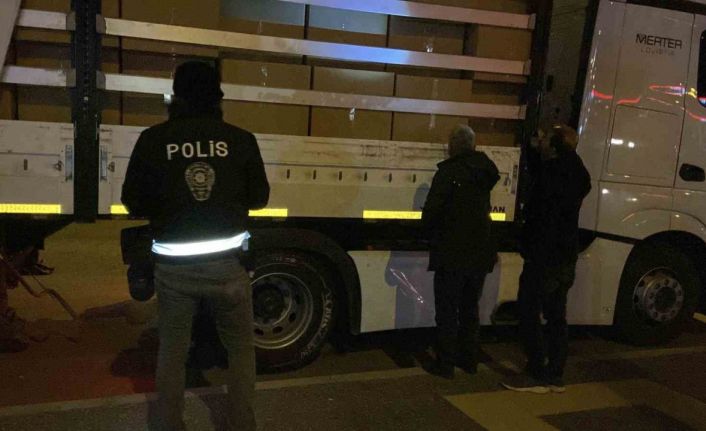 PTS alarmı veren tır polisi harekete geçirdi