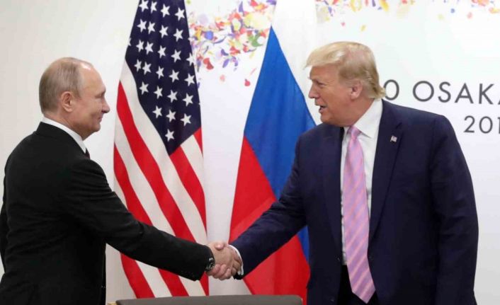 Putin’le telefonda görüşen Trump’tan savaşı tırmandırmama çağrısı