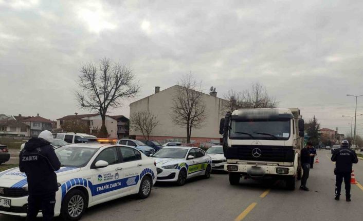 Sakarya’da ağır tonajlı araçlara denetim