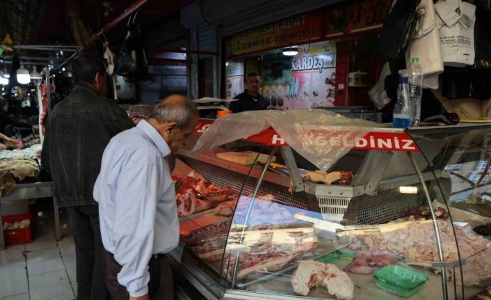 "Senden aldığım et ile zehirlendim" diyerek kasapları dolandırdılar