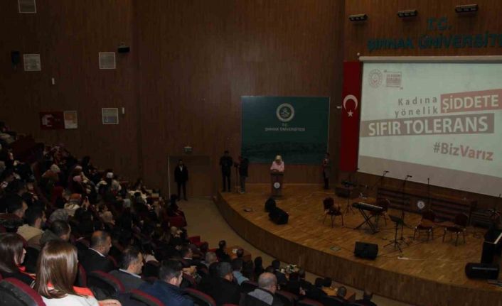 Şırnak’ta düzenlenen programda şiddet gören kadınlara verilen hizmetler anlatıldı