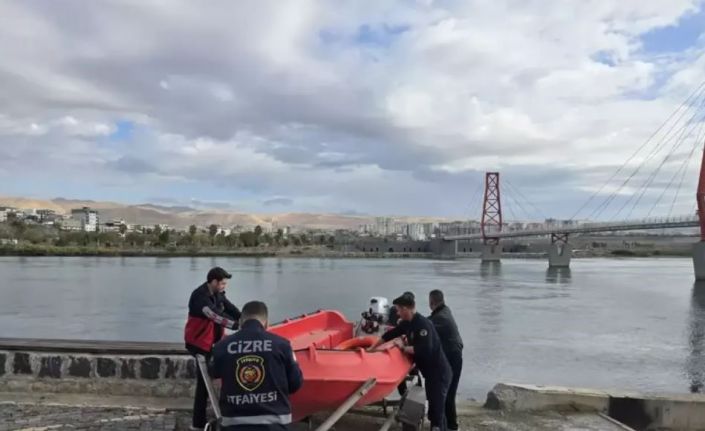 Şırnak’ta kaybolan genç için Dicle Nehri’de arama çalışması başlatıldı