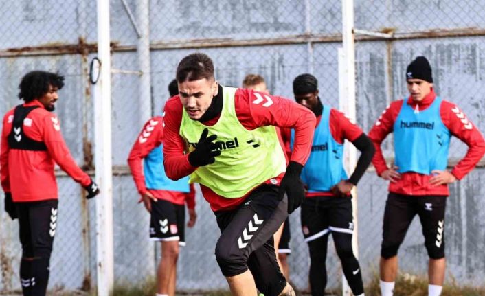 Sivasspor’da Kasımpaşa mesaisi