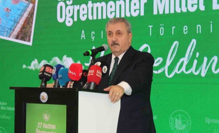 Sivas’ta 27 Haziran Öğretmenler Millet Bahçesi açıldı