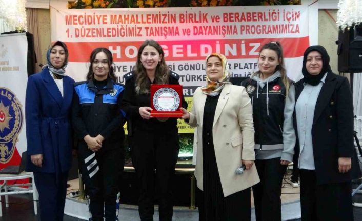 Sultanbeyli’de Annelere “Uyuşturucu” semineri