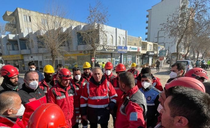 Sultangazi Belediyesi’nden depremzedeler için yapılan konteynerin teslimatıyla ilgili iddialara açıklama