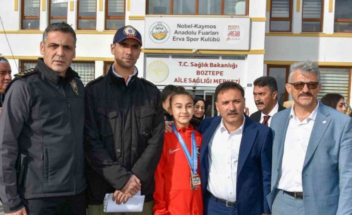 Taekwondo İl Temsilcisi Şimşek’ten Çiçek ve Aydın’a teşekkür