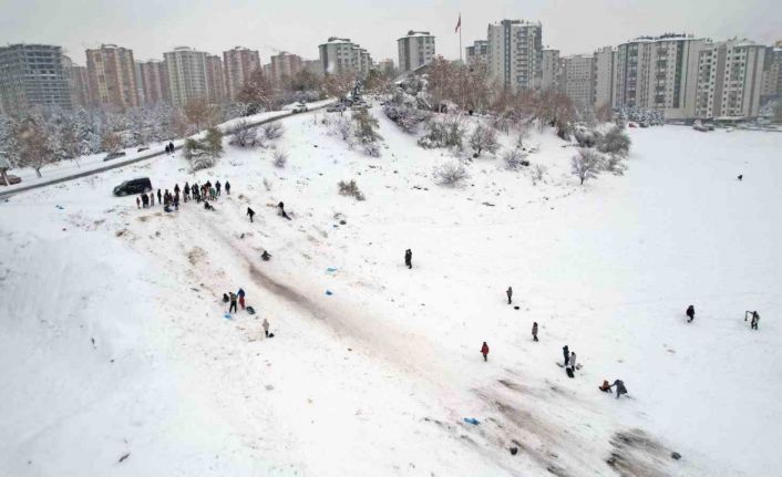 Talas’ın Erciyes’inde ‘kayak keyfi’