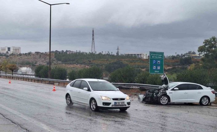 Tarsus’ta trafik kazası: 4 yaralı