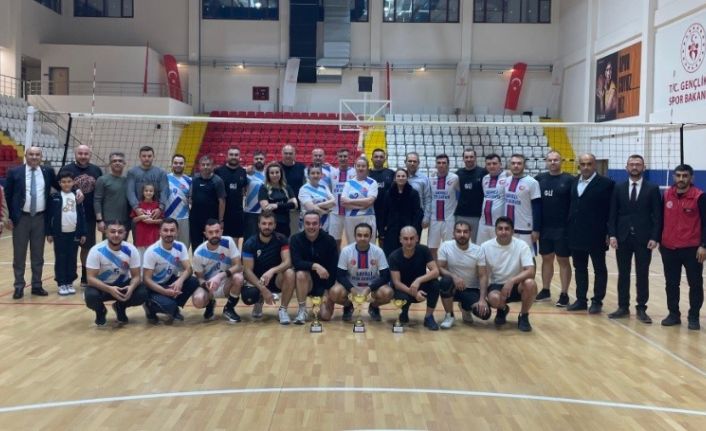 Tavşanlı’da Voleybol Turnuvası