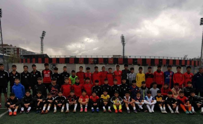 TFF U14 milli takım seçmeleri Van’da yapıldı