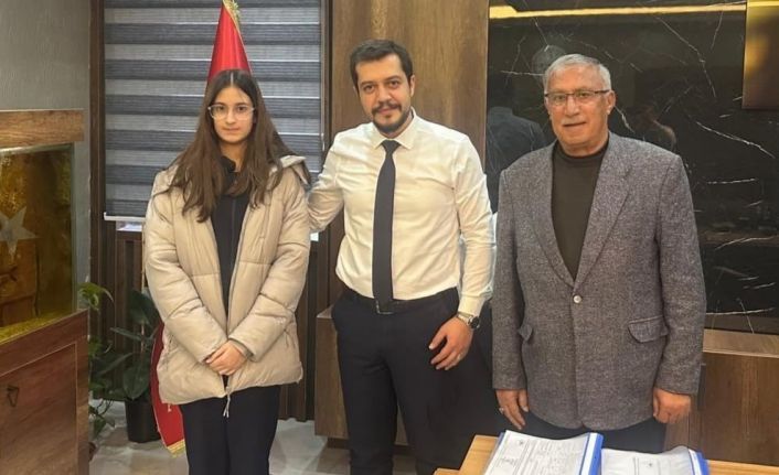Trafik kazası geçiren Gamzenur’dan tedavisinin ardından teşekkür ziyareti