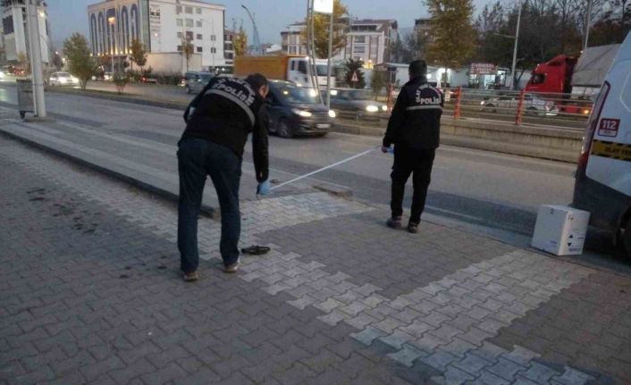 Trambüsten kopan kollektör küçük çocuğu hastanelik etti