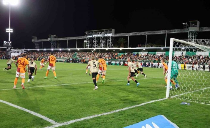 Trendyol Süper Lig: Bodrum FK: 0 - Galatasaray: 0 (İlk yarı)