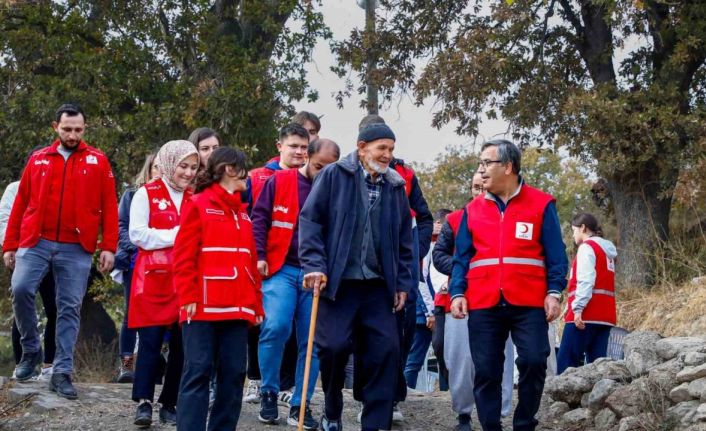 Türk Kızılay’dan 82 yaşındaki ihtiyaç sahibine şefkat eli