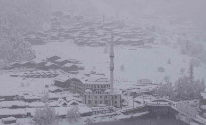 Uzungöl beyaz gelinliğini giydi