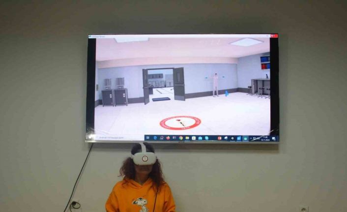 Veteriner adayları VR gözlükler sayesinde hayvanlarda otopsi yapmayı öğreniyor