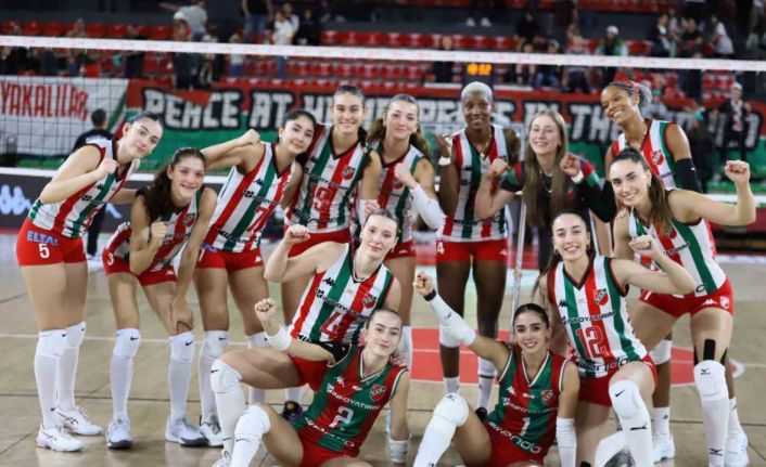 Voleybolda Karşıyaka-Göztepe derbisi oynanacak