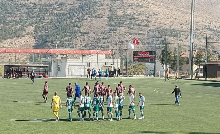 Yahyalıspor ilk galibiyet peşinde