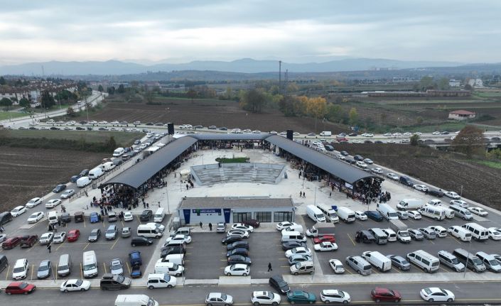 Yenikent bölgesine Giyim ve Kumaş Pazarı açıldı