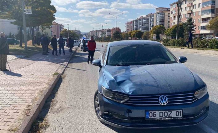 Yolun karşısına geçmek isterken otomobilin çarptığı kadın öldü