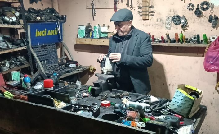 40 yıllık oto elektrik ustası teknolojiye direniyor