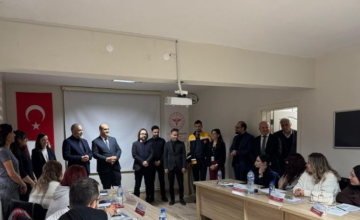 ‘Acil Çağrı Yönetimi’ eğitimi 17 kursiyer ile birlikte start verdi