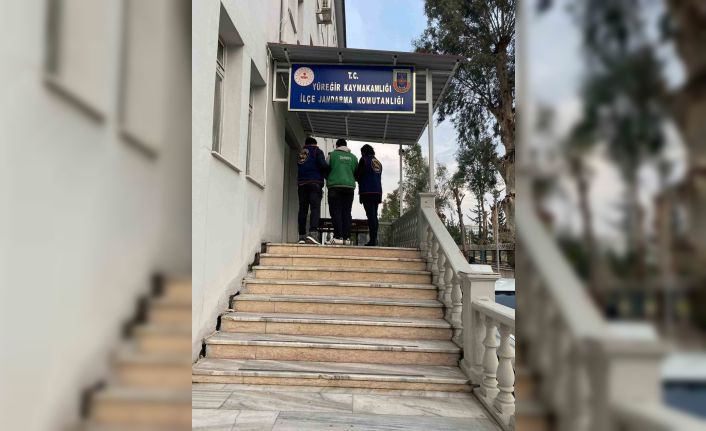 Adana’da aranan 2 şahıs yakalandı