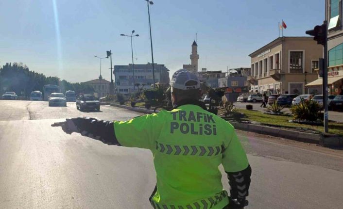 Adana’da trafik denetimi gerçekleştirildi