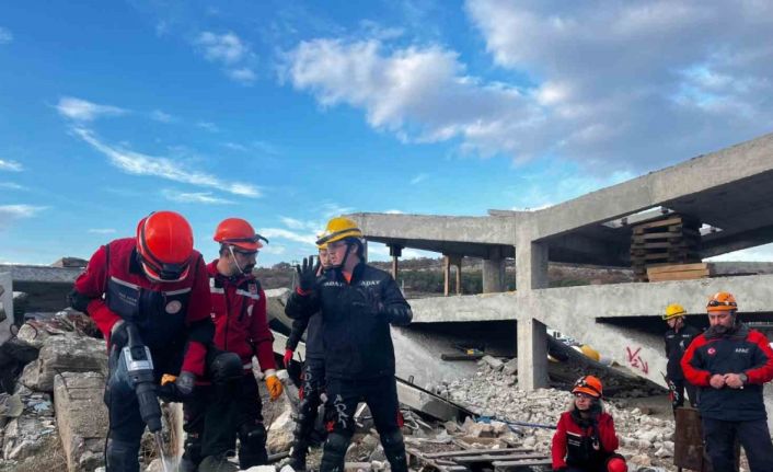 AFAD’tan devlet kurumlarına arama-kurtarma eğitimi