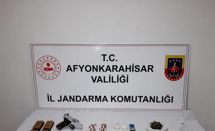 Afyonkarahisar’da uyuşturucu satıcısı yakalandı