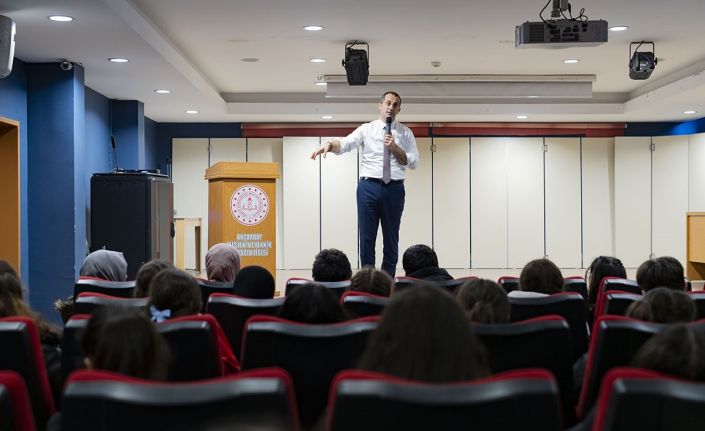 Akçaabat Belediye Başkanı Ekim gençlerle buluştu