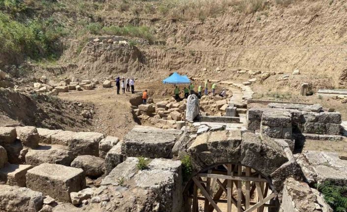 Alaşehir’deki antik tiyatro kazı çalışmaları için protokol imzalandı