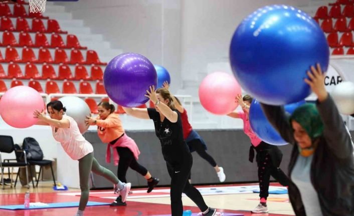 Aliağa’da kadınlara özel pilates ve aerobik kursu