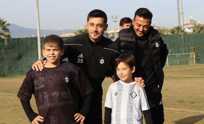 Altay’dan minik taraftarına unutulmaz jest