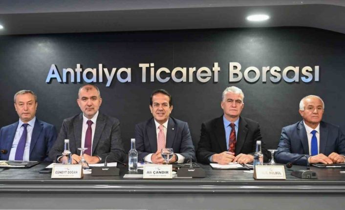 Antalya Ticaret Borsası yılın son meclisini gerçekleştirdi