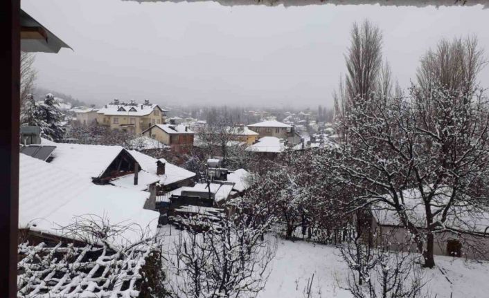 Antalya’da Gömbe Yaylası beyaza büründü