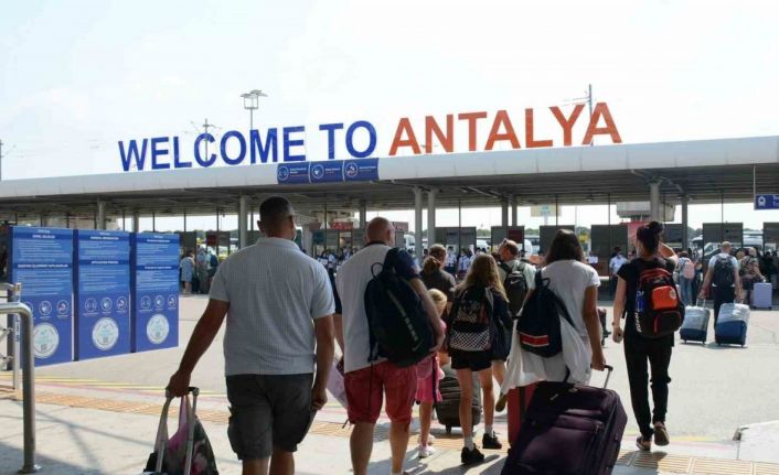 Antalya’ya son 10 yılın ziyaret rekoru Rusya ve Almanya’dan