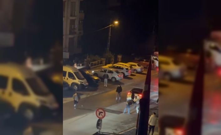 Ataşehir’de kaza sonrası tekmeli yumruklu kavga